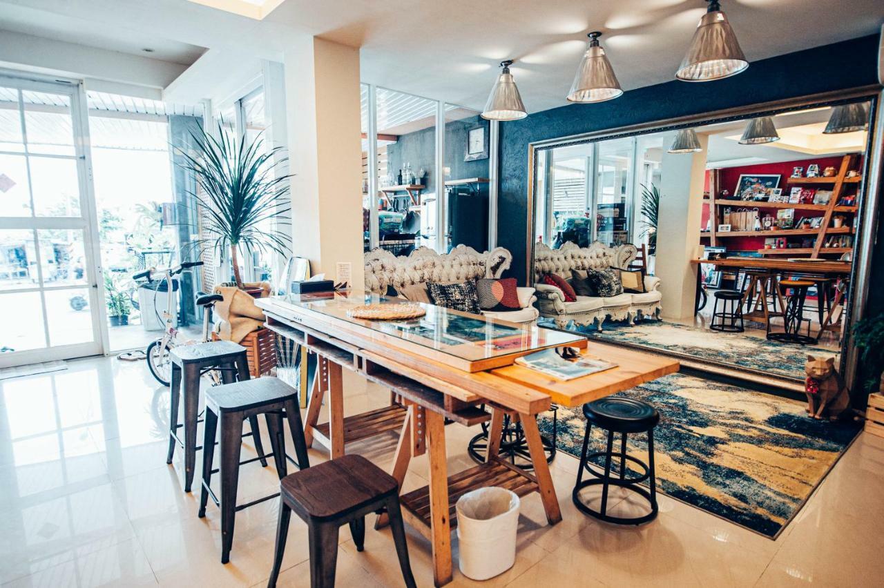 어롼 710 House 아파트 외부 사진