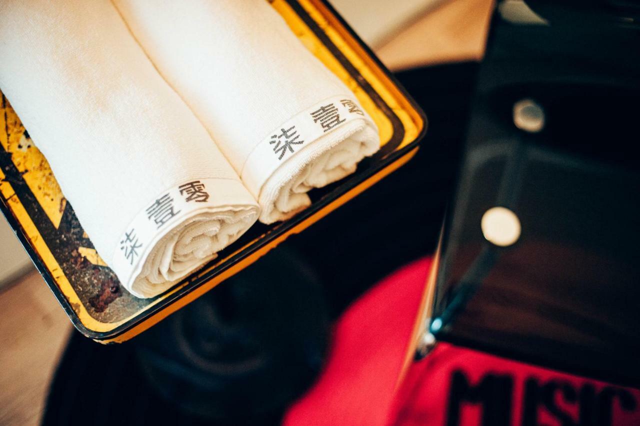 어롼 710 House 아파트 외부 사진